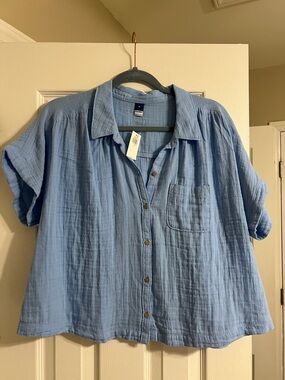 BNWT Light Blue V-Neck Dolman-Sleeve Blouse